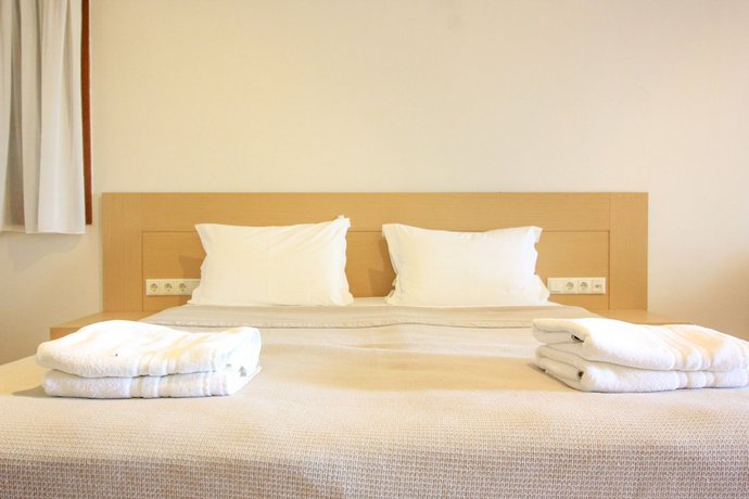 Imagen de la habitación del Hotel Selina Kaminos Evia. Foto 14