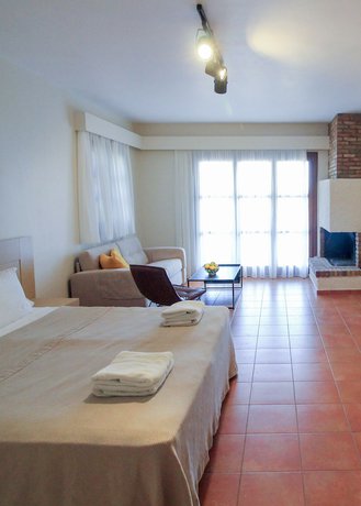 Imagen de la habitación del Hotel Selina Kaminos Evia. Foto 15