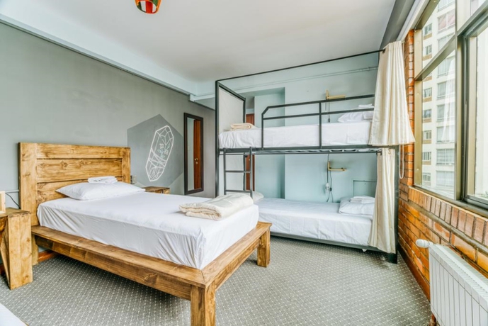 Imagen de la habitación del Hotel Selina La Paz. Foto 13