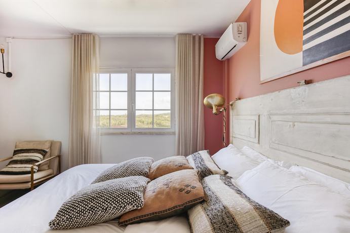 Imagen de la habitación del Hotel Selina Peniche. Foto 3