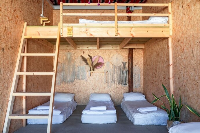 Imagen de la habitación del Hotel Selina Ramon. Foto 16