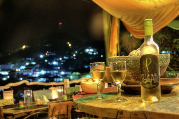 Imagen del bar/restaurante del Hotel Selini Hills, Labuan Bajo. Foto 2