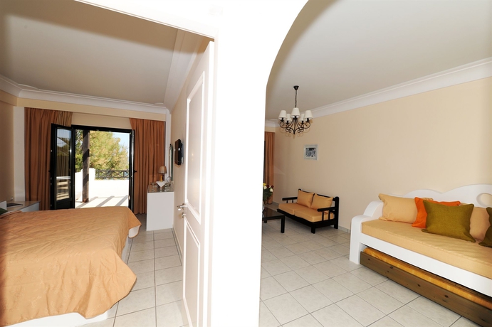 Imagen de la habitación del Hotel Sellada Beach. Foto 5