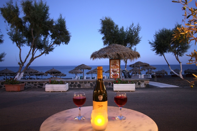 Imagen del bar/restaurante del Hotel Sellada Beach. Foto 4