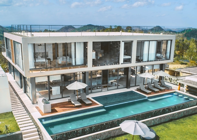 Imagen de la habitación del Hotel Selong Selo Resort and Residences. Foto 11