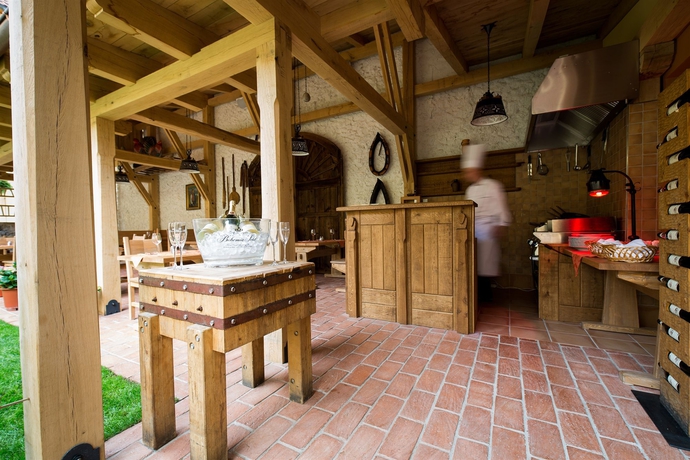 Imagen del bar/restaurante del Hotel Selsky Dvur, Praga. Foto 7