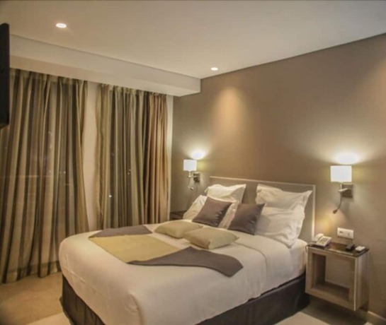 Imagen de la habitación del Hotel Selton. Foto 10