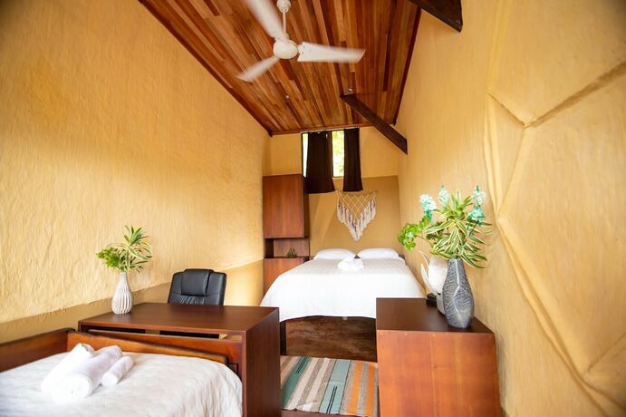 Imagen de la habitación del Hotel Selva Armonia. Foto 16