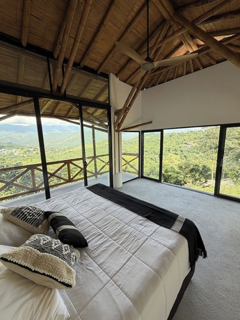Imagen de la habitación del Hotel Selva Serena. Foto 8