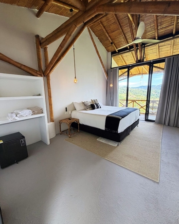 Imagen de la habitación del Hotel Selva Serena. Foto 11
