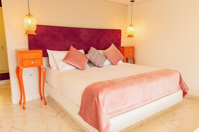 Imagen de la habitación del Hotel Selva Serena. Foto 13