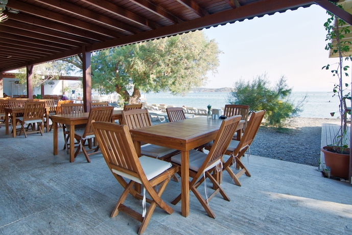 Imagen del bar/restaurante del Hotel Selvi Beach. Foto 5