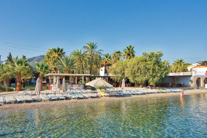 Imagen de los exteriores del Hotel Selvi Beach. Foto 11