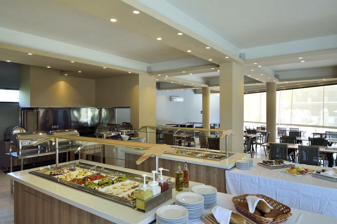 Imagen del bar/restaurante del Hotel Selyria Resort - All Inclusive. Foto 8