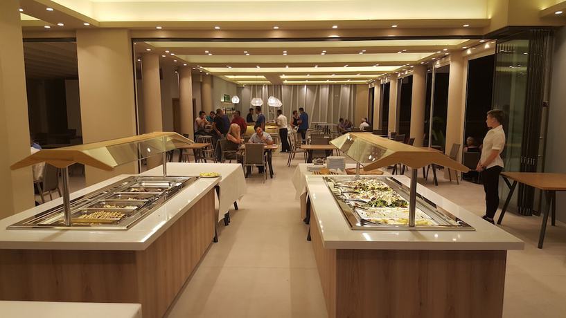Imagen del bar/restaurante del Hotel Selyria Resort - All Inclusive. Foto 9