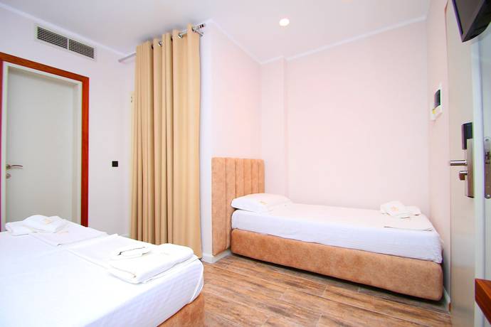 Imagen de la habitación del Hotel Semajo. Foto 2