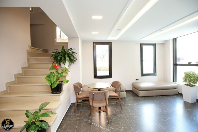 Imagen de los interiores del Hotel Semajo. Foto 19