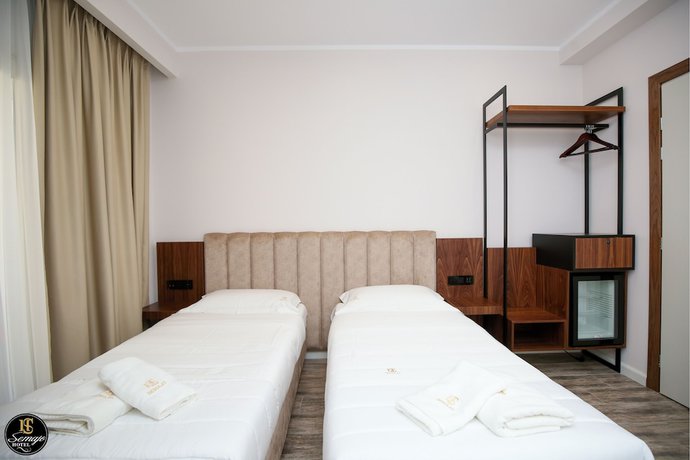 Imagen de la habitación del Hotel Semajo. Foto 18