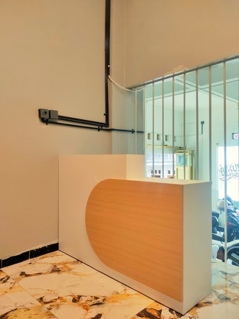 Imagen de los interiores del Hotel Semarang Co Stay. Foto 16