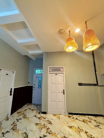 Imagen de la habitación del Hotel Semarang Co Stay. Foto 10