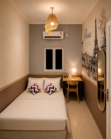 Imagen de la habitación del Hotel Semarang Day Inn. Foto 11