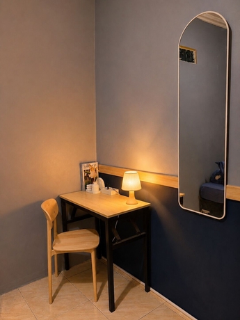 Imagen de los interiores del Hotel Semarang Day Inn. Foto 16