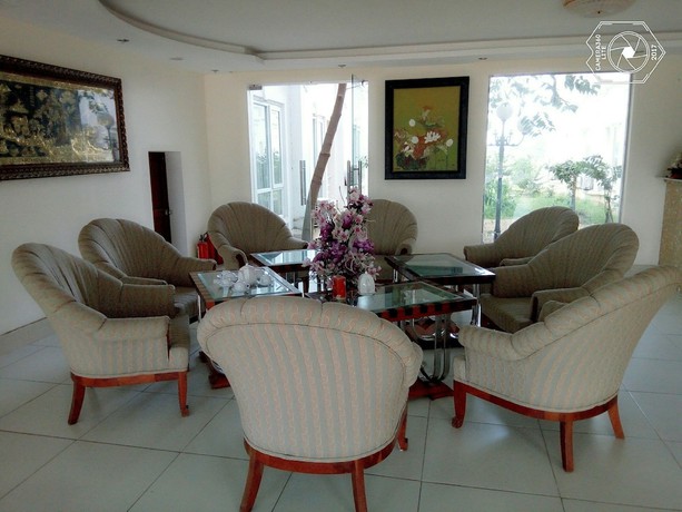 Imagen de los interiores del Hotel Semec. Foto 13