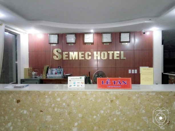 Imagen de los interiores del Hotel Semec. Foto 17