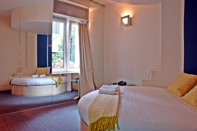 Imagen de la habitación del Hotel Semeli, Atenas. Foto 6