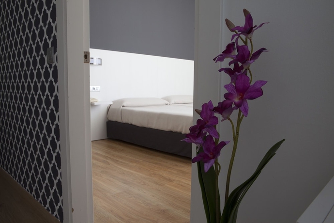 Imagen de la habitación del Hotel Seminario Bilbao. Foto 14