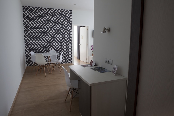 Imagen de la habitación del Hotel Seminario Bilbao. Foto 15