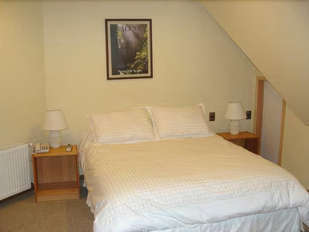 Imagen de la habitación del Hotel Seminario. Foto 9