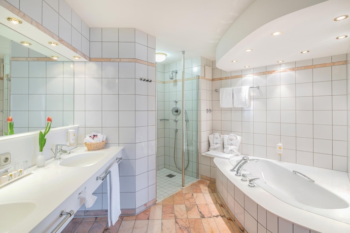 Imagen de la habitación del Hotel Seminaris Bad Boll. Foto 9