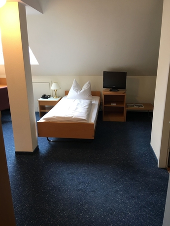 Imagen de la habitación del Hotel Seminaris Bad Boll. Foto 14