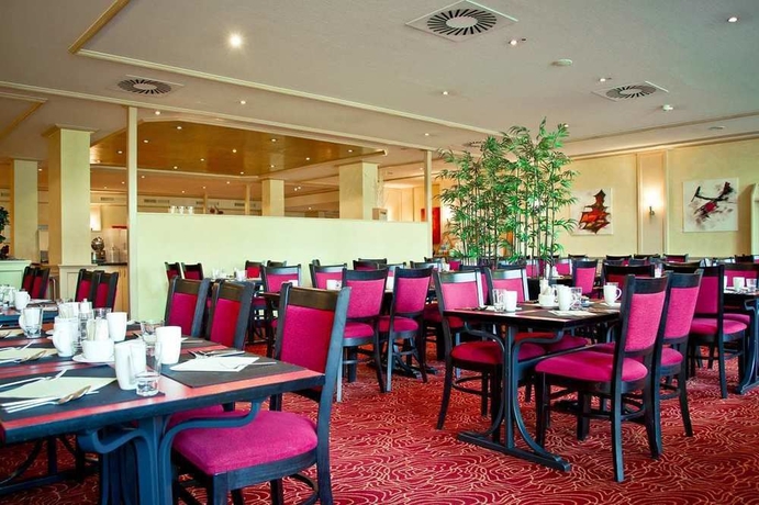 Imagen del bar/restaurante del Hotel Seminaris Nürnberg. Foto 2