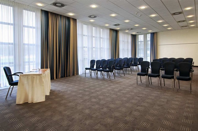 Imagen de los interiores del Hotel Seminaris Nürnberg. Foto 12