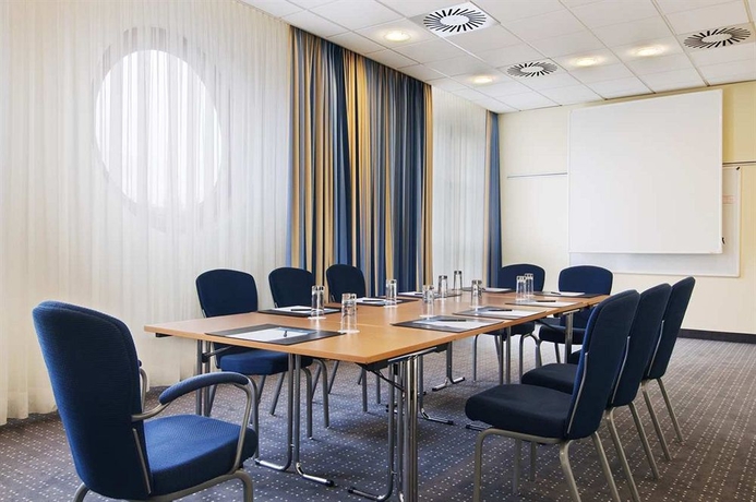 Imagen de los interiores del Hotel Seminaris Nürnberg. Foto 14