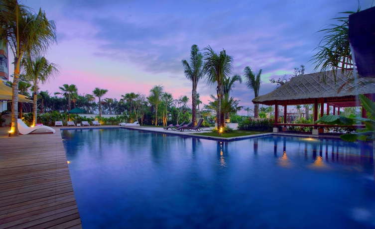 Imagen de la piscina del Hotel Seminyak Garden - Chse Certified. Foto 15