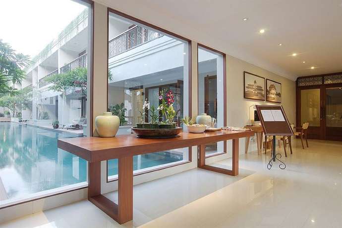 Imagen de los interiores del Hotel Seminyak Lagoon All Suites. Foto 7