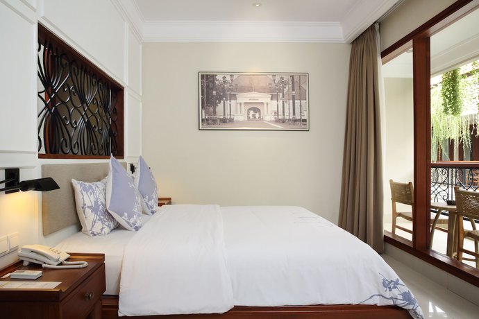 Imagen de la habitación del Hotel Seminyak Lagoon All Suites. Foto 4