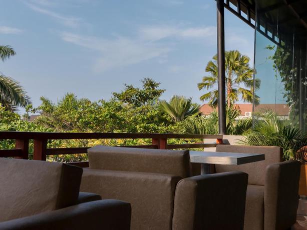 Imagen de los interiores del Hotel Seminyak Square and Villas. Foto 6