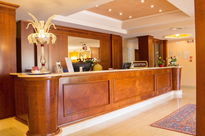 Imagen de los interiores del Hotel Semiramide Palace. Foto 15