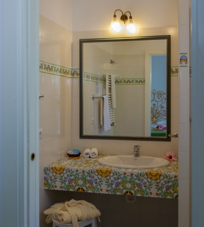 Imagen de la habitación del Hotel Semiramis De Charme. Foto 10