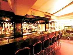 Imagen del bar/restaurante del Hotel Semiramis. Foto 4
