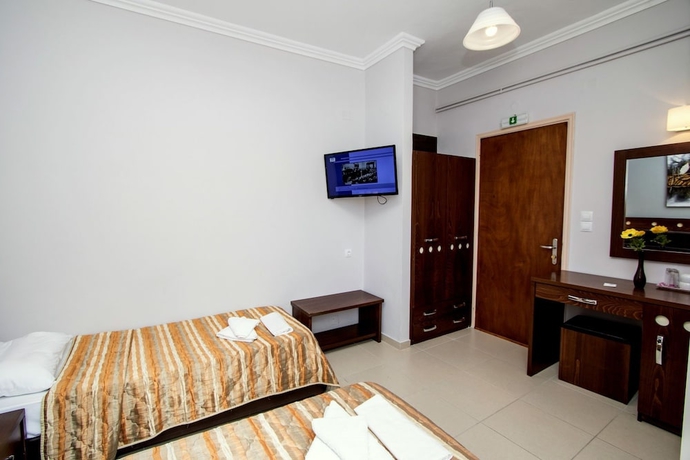 Imagen de la habitación del Hotel Semiramis Guesthouse, Kaminia. Foto 7