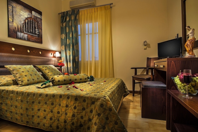 Imagen de la habitación del Hotel Semiramis Guesthouse, Kaminia. Foto 11