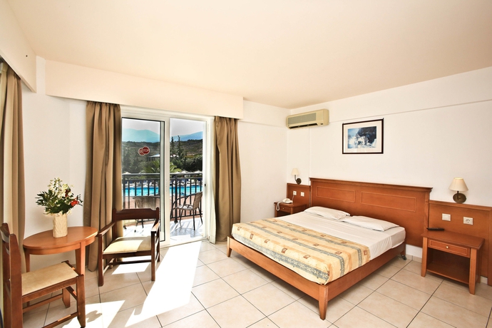 Imagen de la habitación del Hotel Semiramis Village. Foto 5