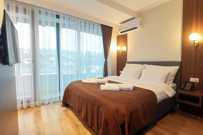 Imagen de la habitación del Hotel Semitronix. Foto 10