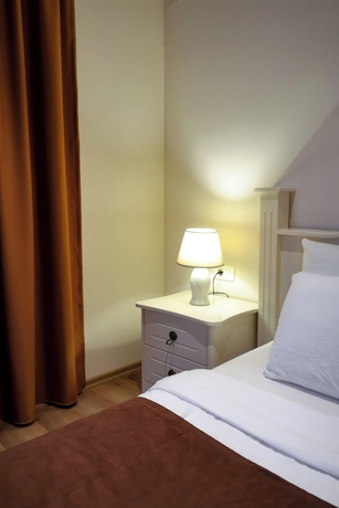 Imagen de la habitación del Hotel Semitronix. Foto 16