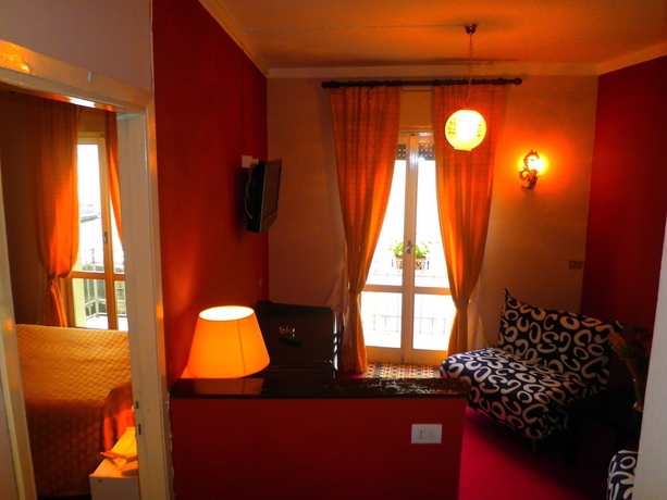Imagen de la habitación del Hotel Sempione, Stresa. Foto 8
